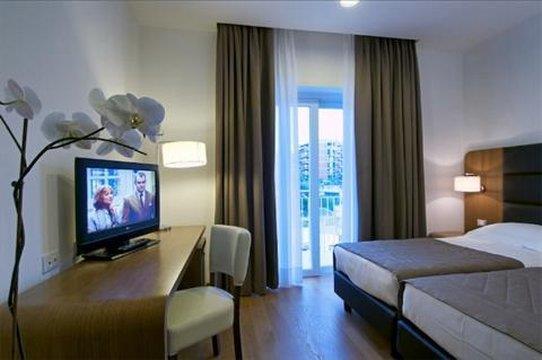Hotel Plaza ซอร์เรนโต ห้อง รูปภาพ