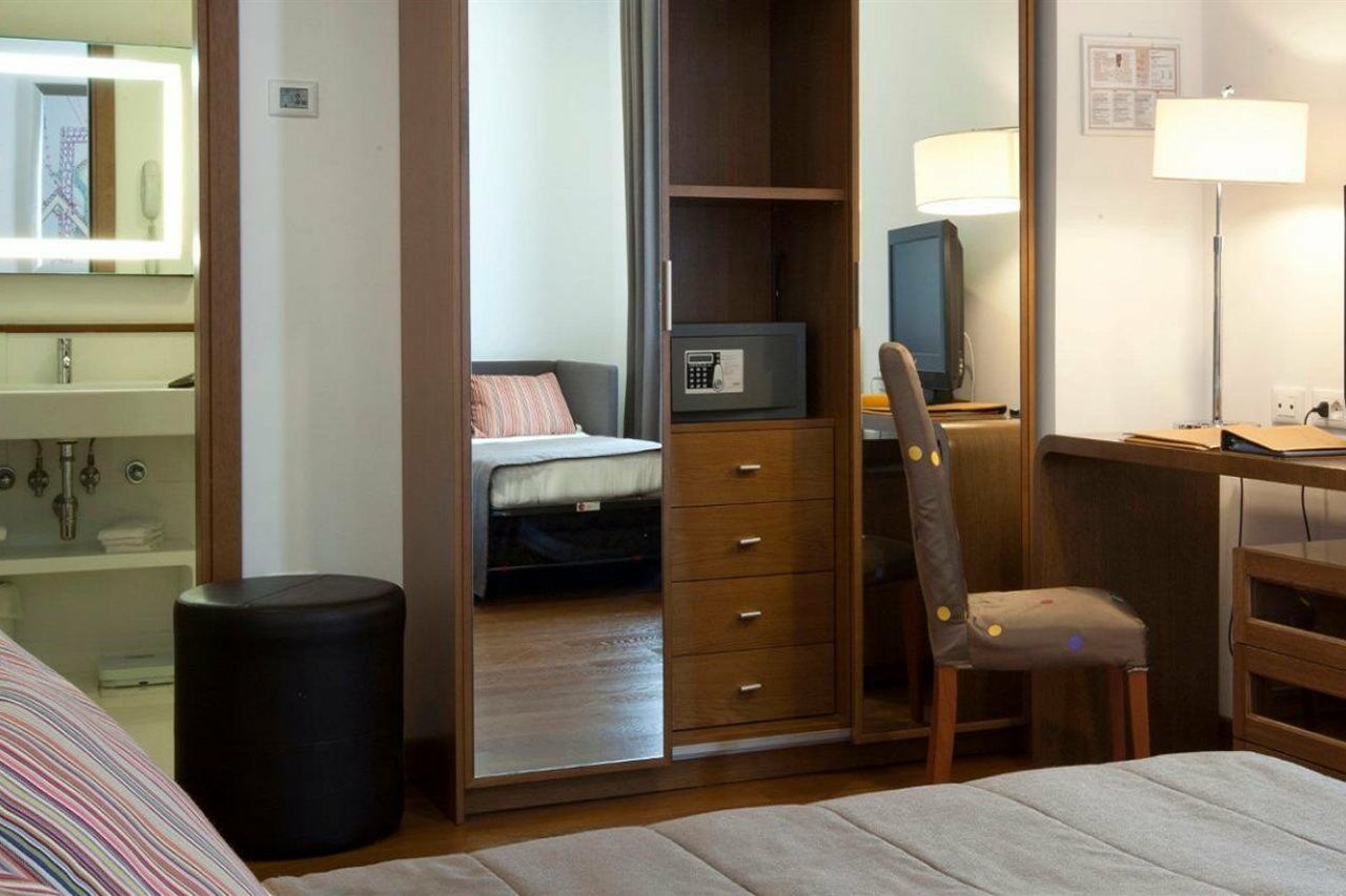 Hotel Plaza ซอร์เรนโต ภายนอก รูปภาพ